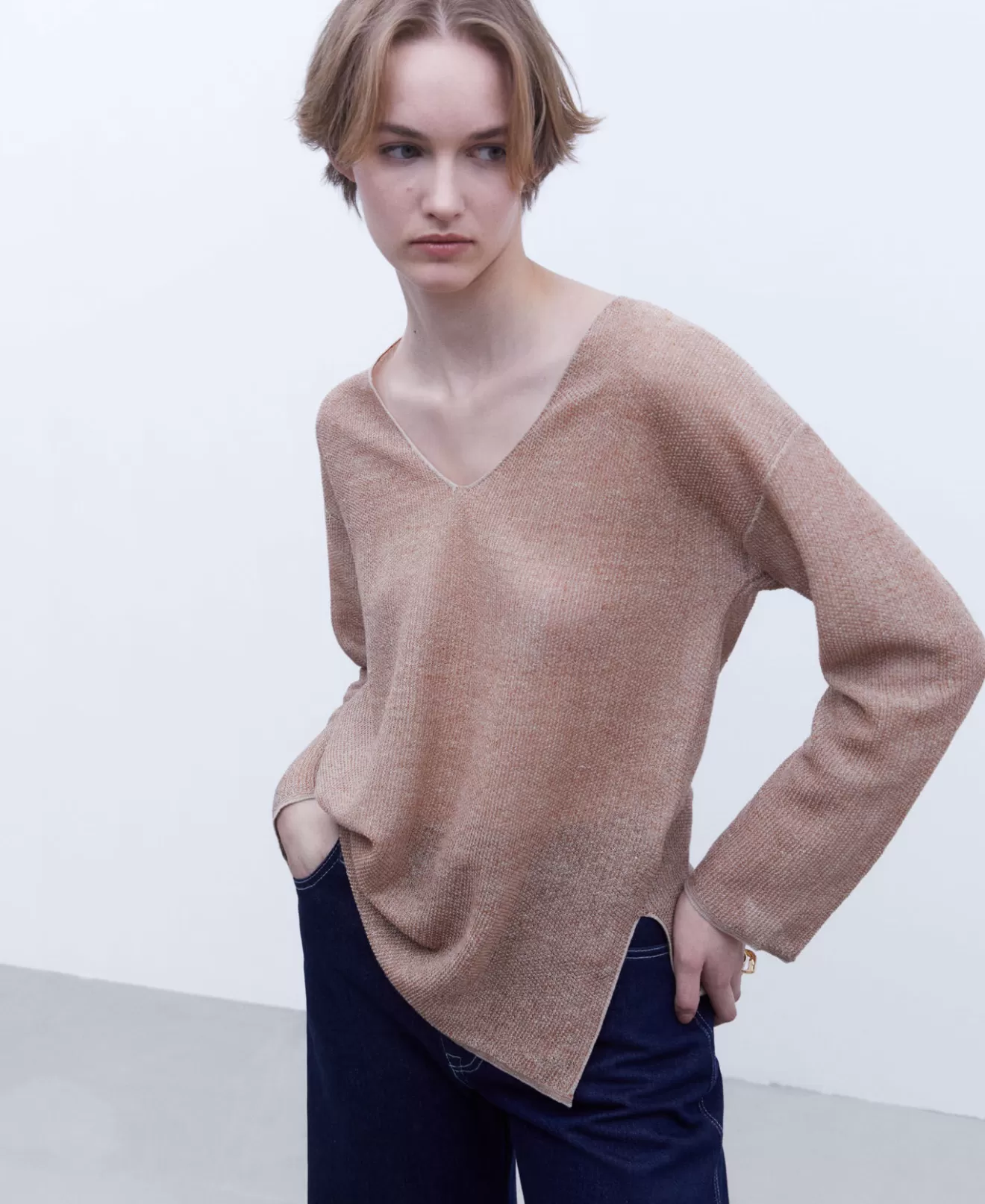 Pullover Mit V-Ausschnitt Und Seitenschlitzen>Adolfo Dominguez Shop